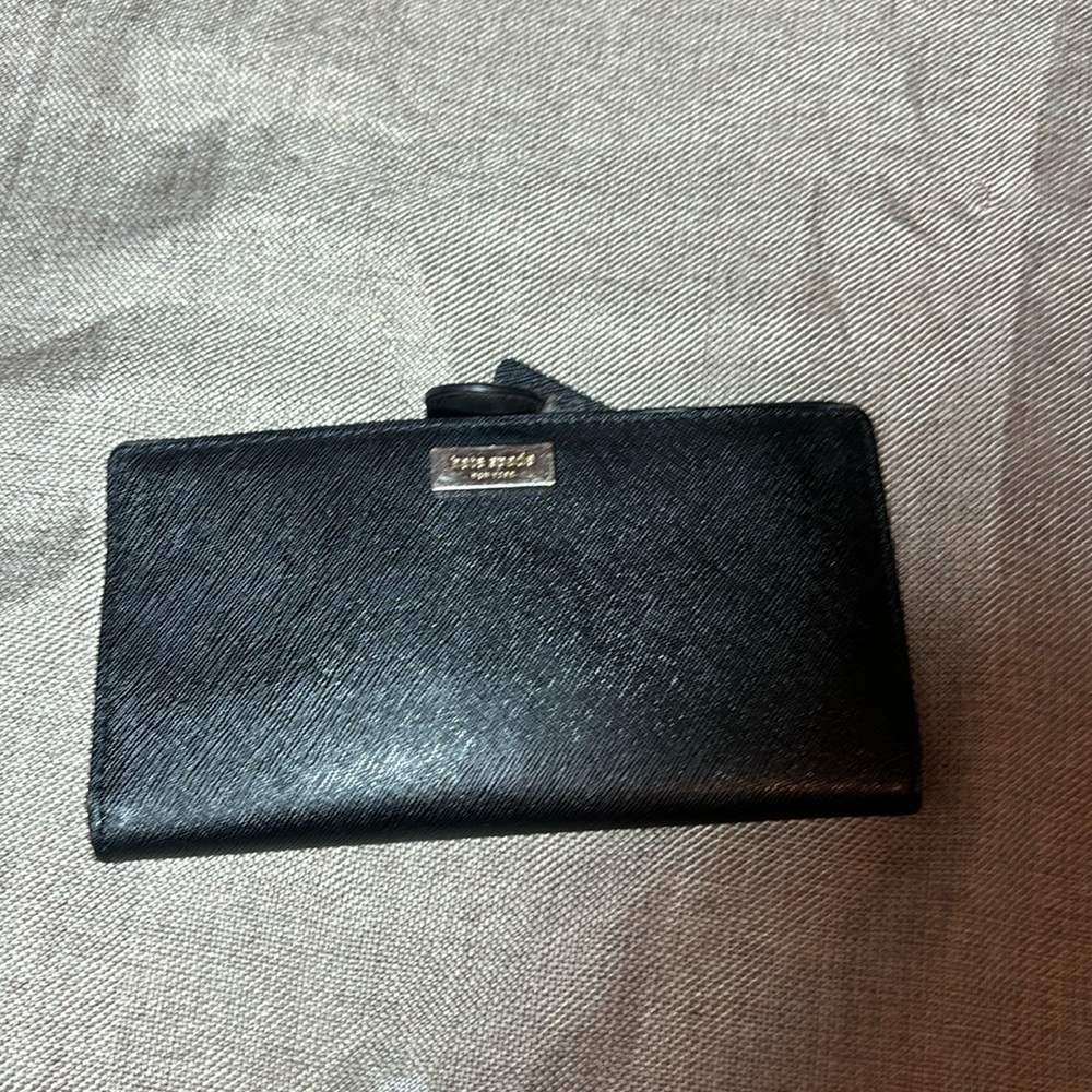 Kate Spade New York Stacy Laurel Way Black logo snap closure Saffiano Leather